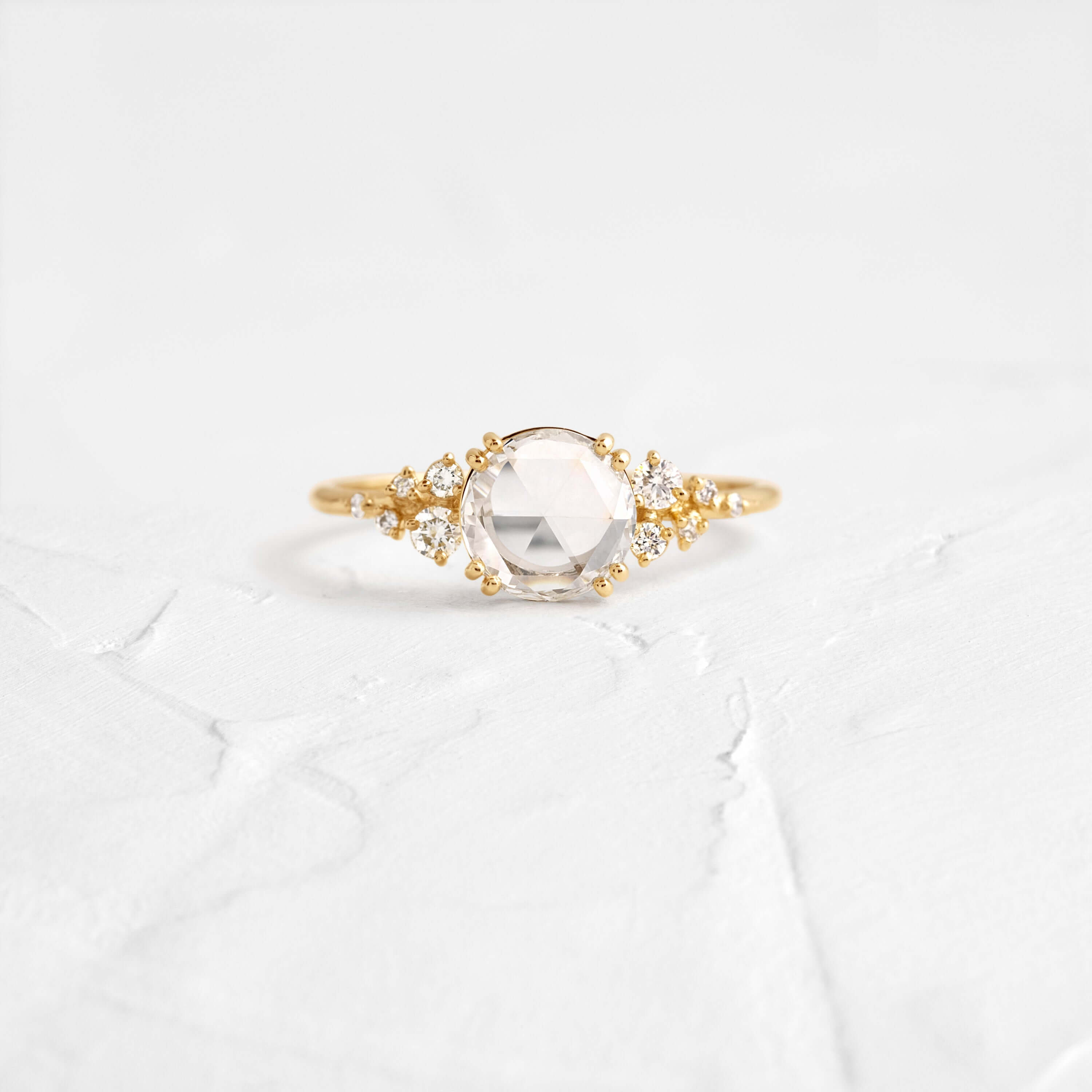 Solitaire-Oval Lab Grown Diamond Engagement Ring