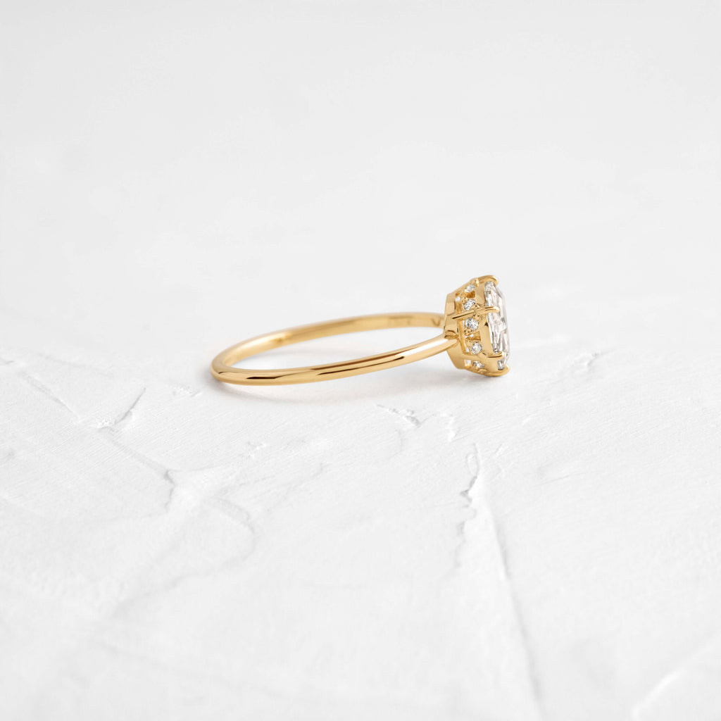 Solitaire-Oval Lab Grown Diamond Engagement Ring
