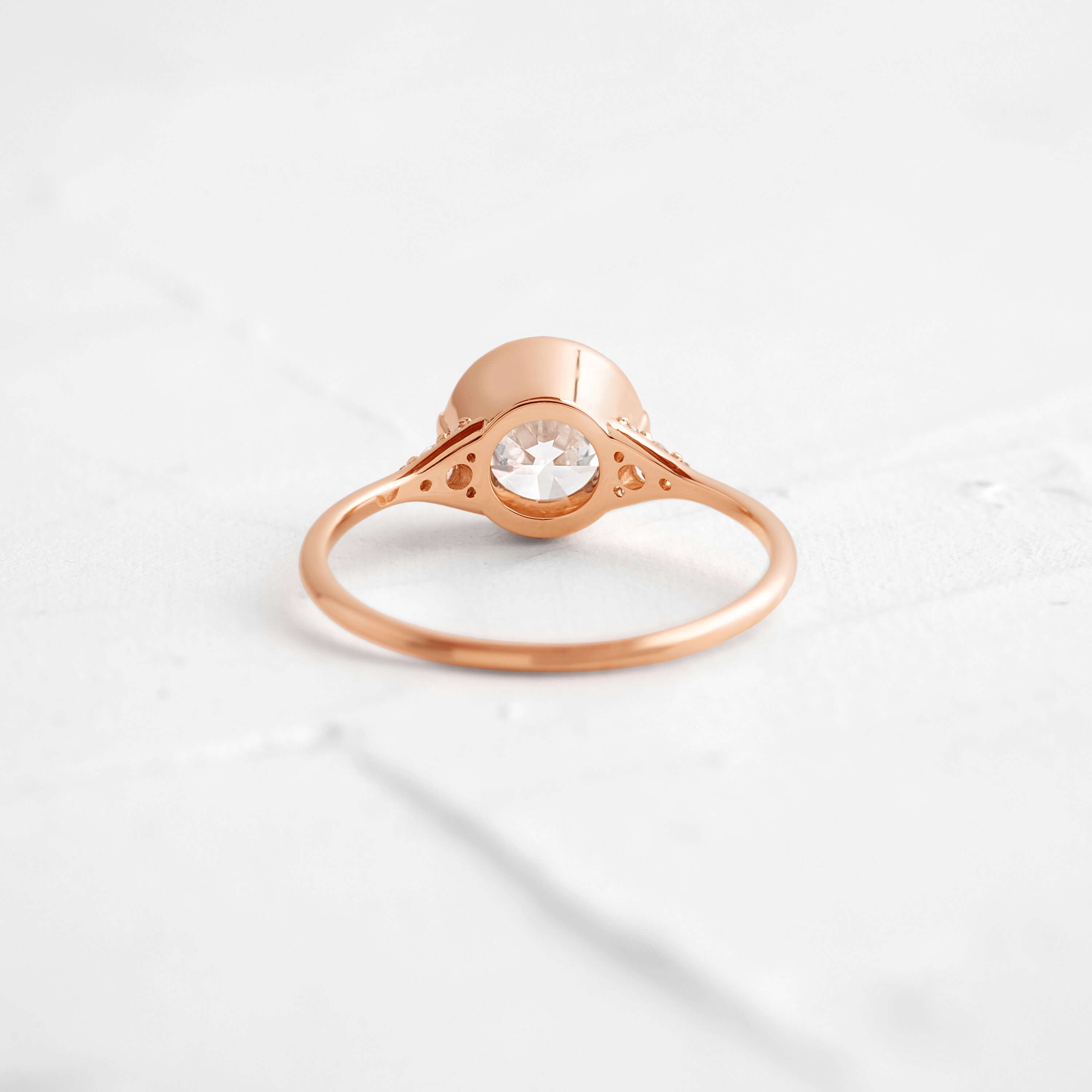 Solitaire-Oval Lab Grown Diamond Engagement Ring