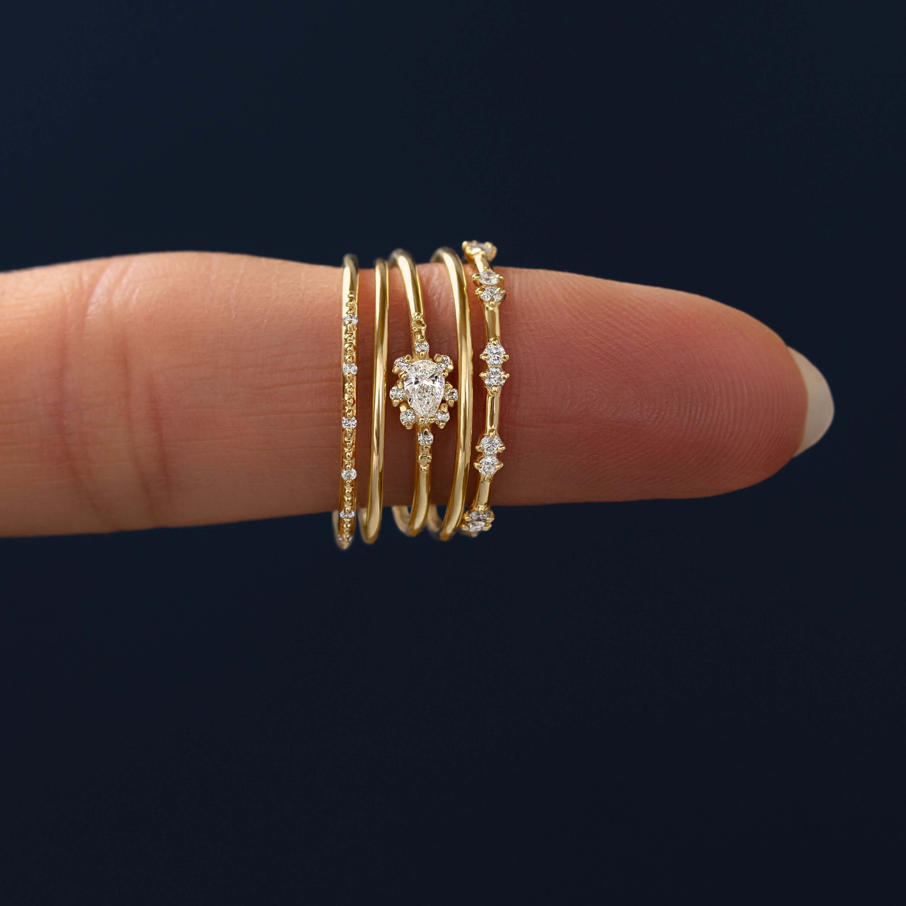 Solitaire-Oval Lab Grown Diamond Engagement Ring