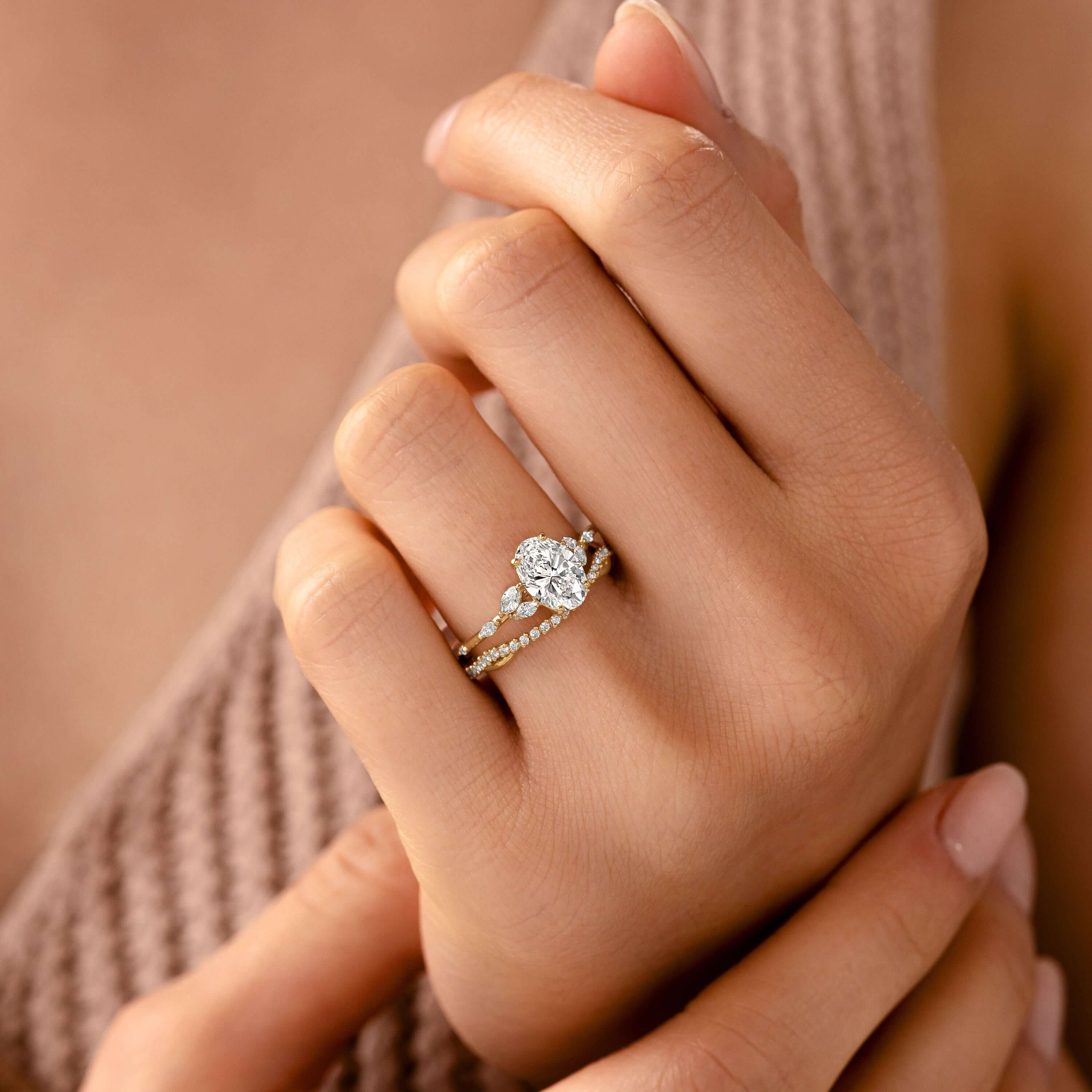 Solitaire-Oval Lab Grown Diamond Engagement Ring