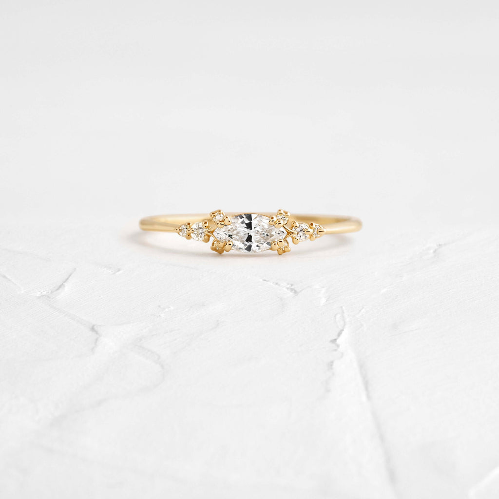 Solitaire-Oval Lab Grown Diamond Engagement Ring