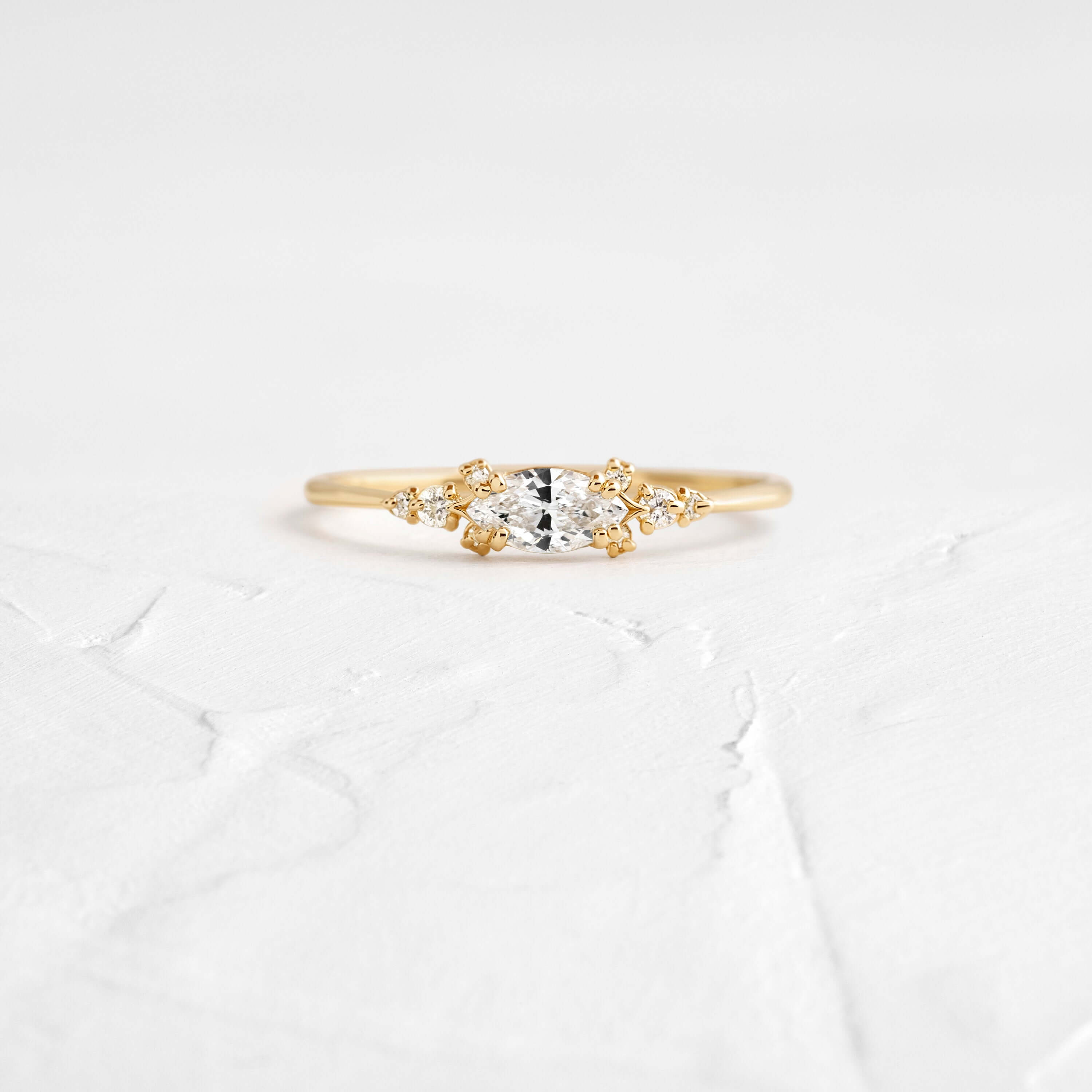 Solitaire-Oval Lab Grown Diamond Engagement Ring