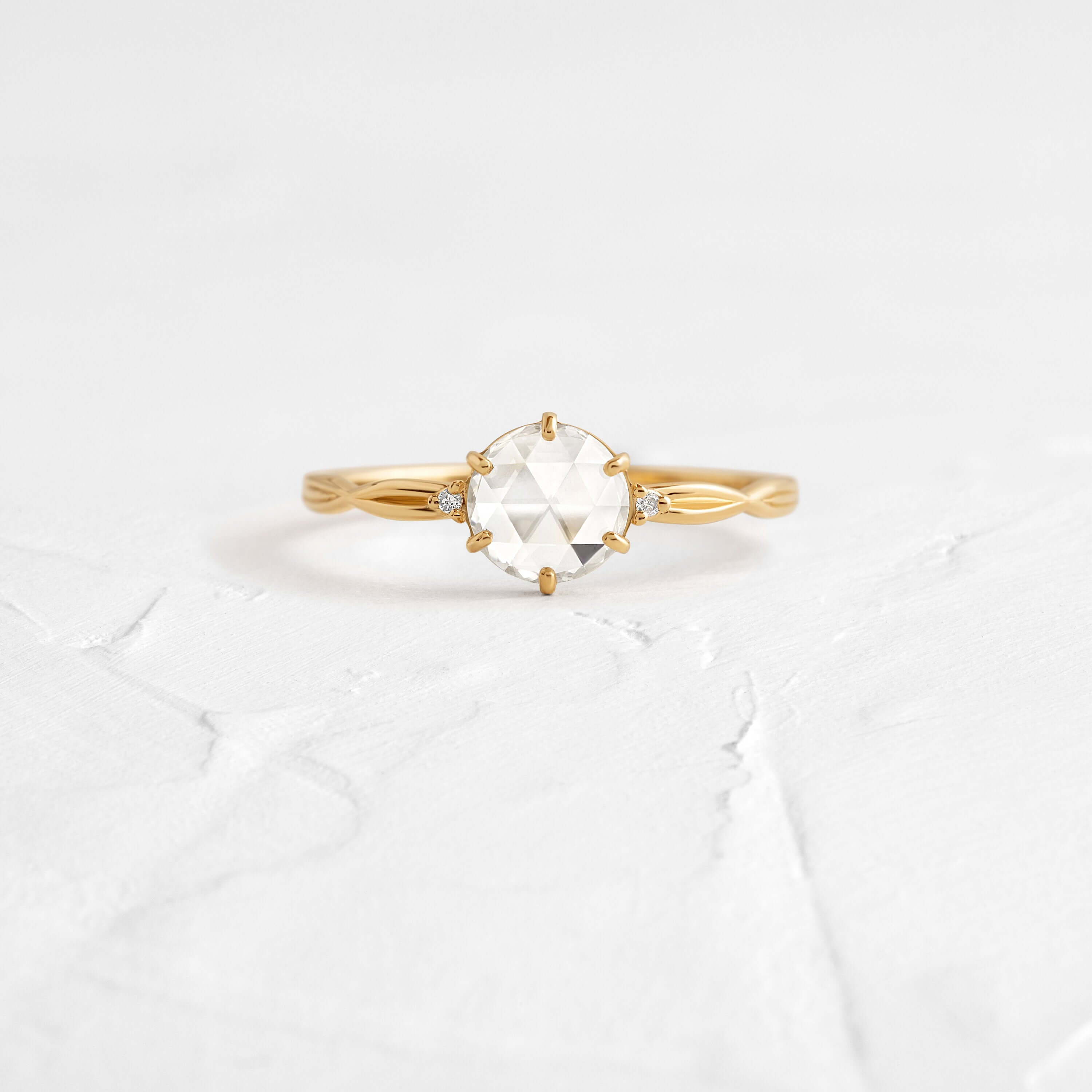 Solitaire-Oval Lab Grown Diamond Engagement Ring