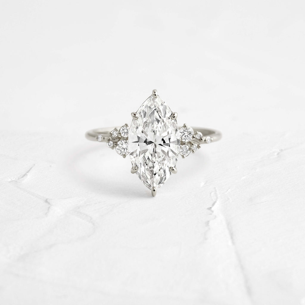 Solitaire-Oval Lab Grown Diamond Engagement Ring