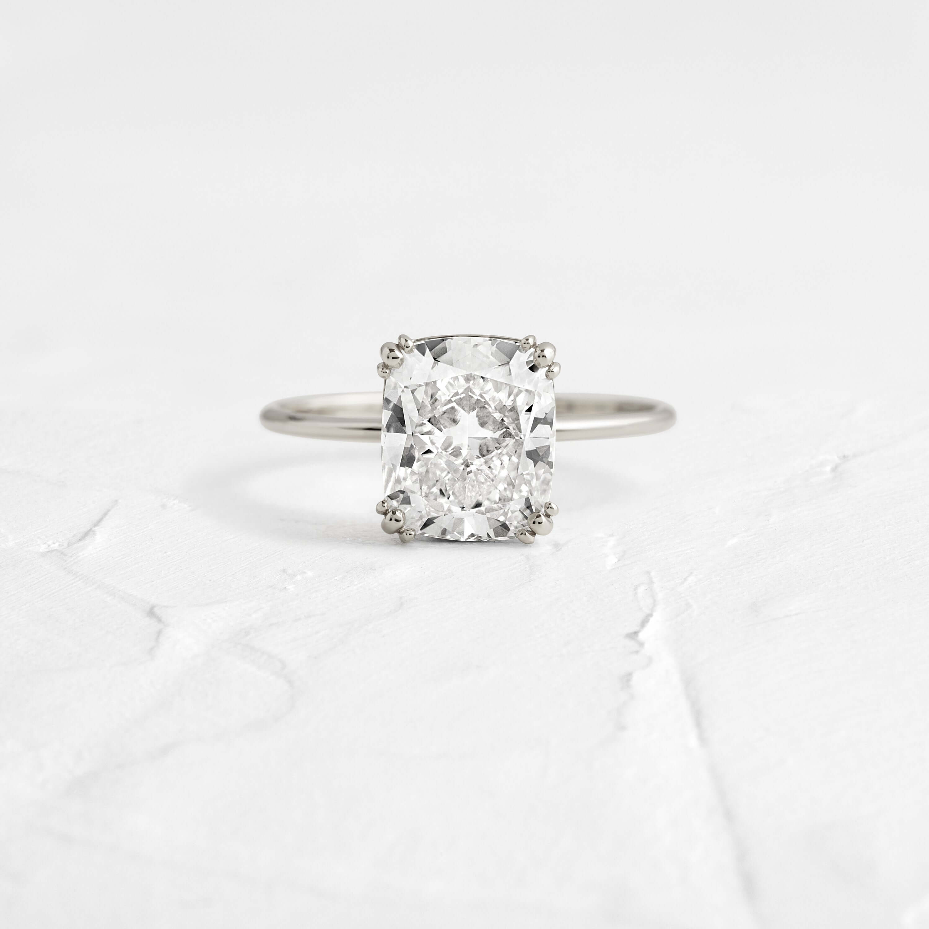 Solitaire-Oval Lab Grown Diamond Engagement Ring