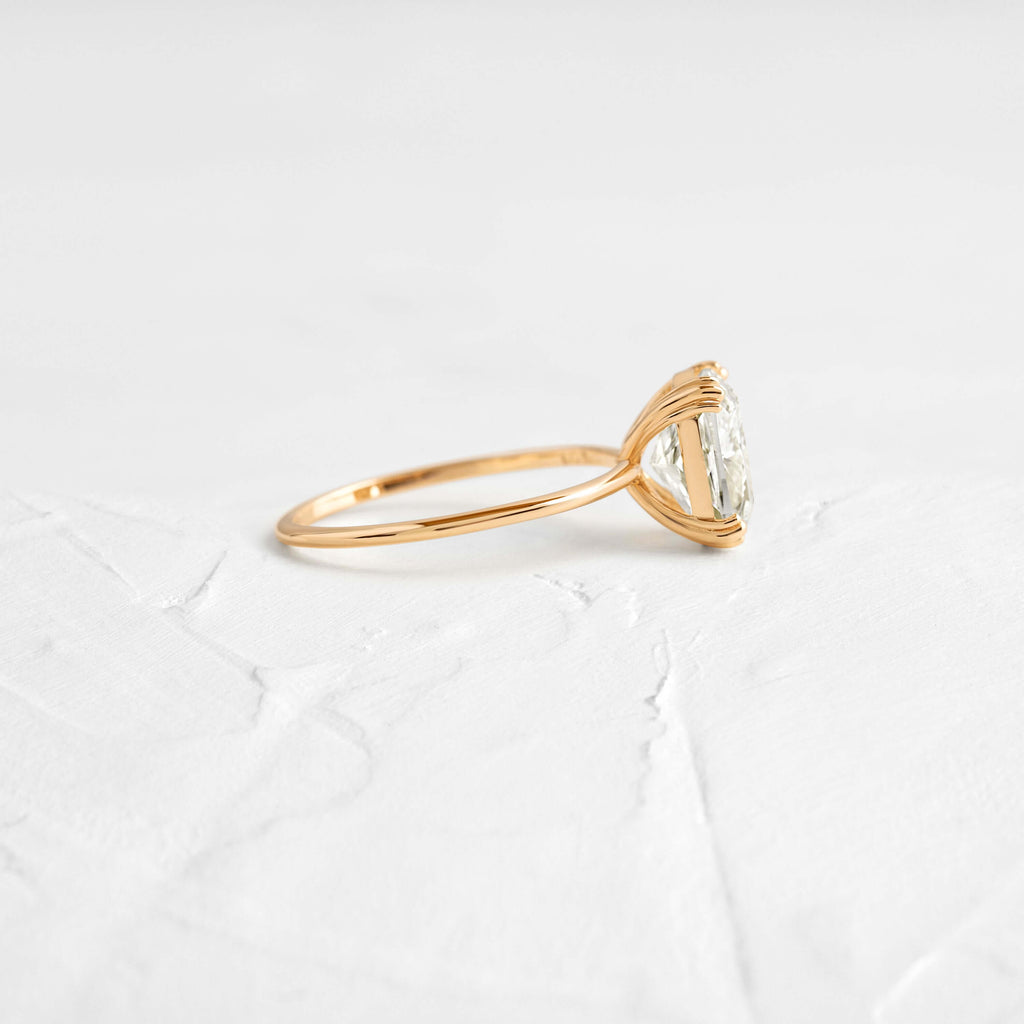 Solitaire-Oval Lab Grown Diamond Engagement Ring