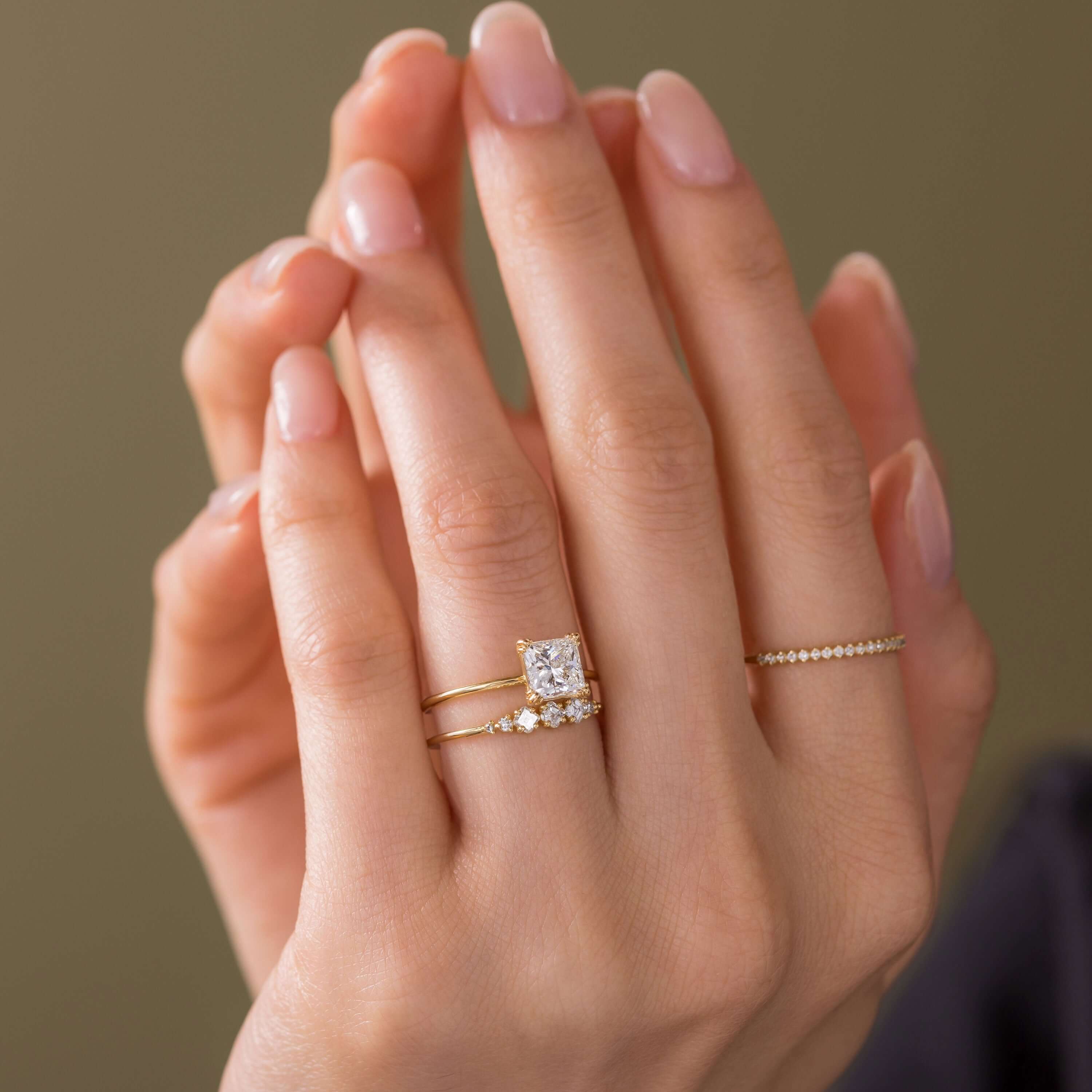 Solitaire-Oval Lab Grown Diamond Engagement Ring