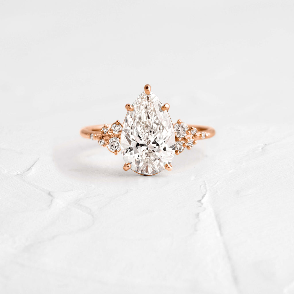 Solitaire-Oval Lab Grown Diamond Engagement Ring