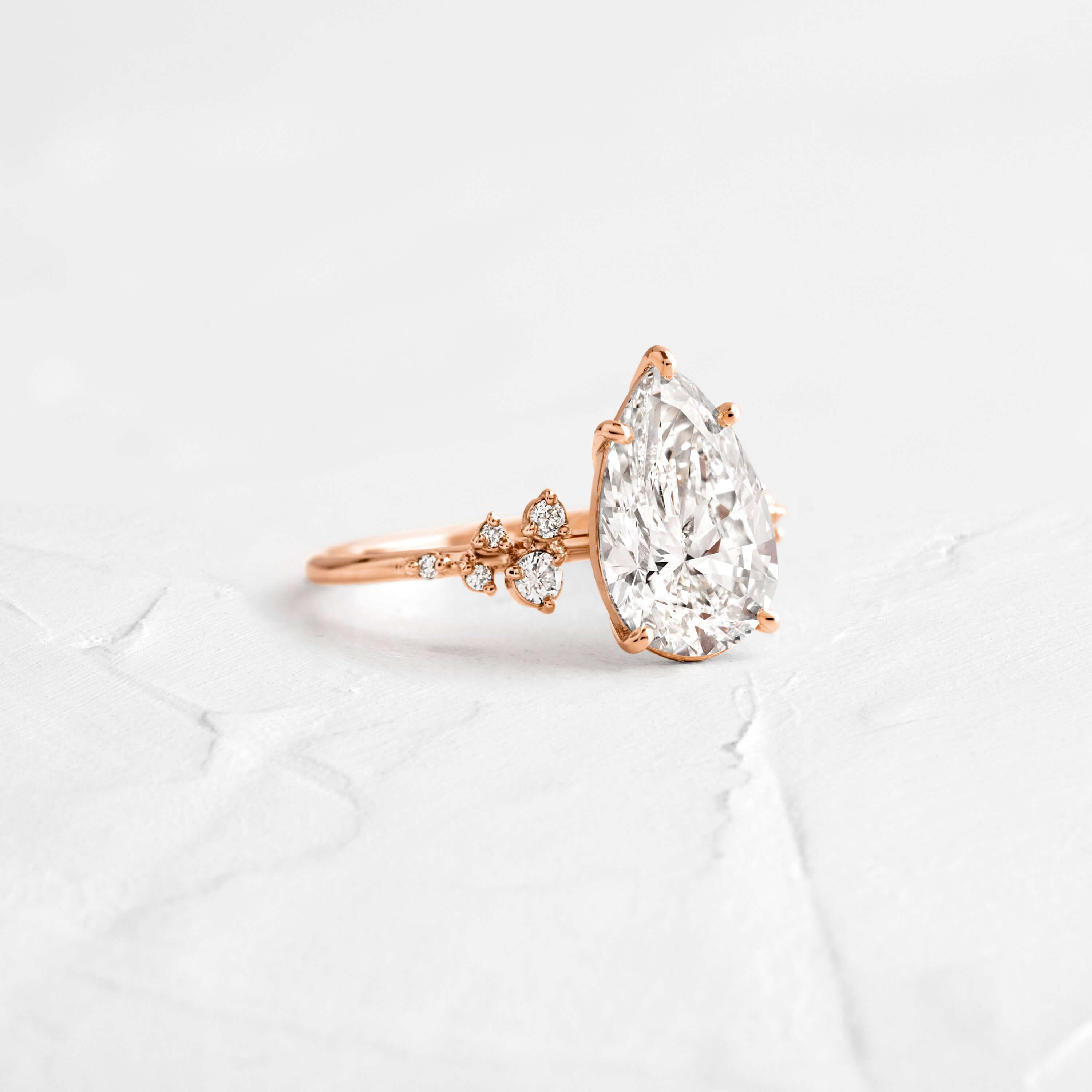 Solitaire-Oval Lab Grown Diamond Engagement Ring