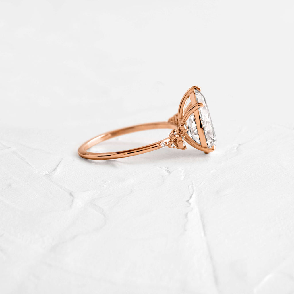 Solitaire-Oval Lab Grown Diamond Engagement Ring