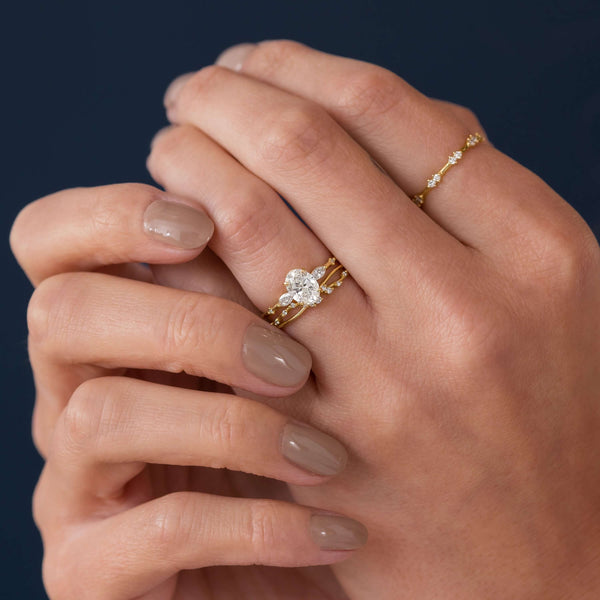 Cluster-Oval Lab Grown Diamond Engagement Ring - Solitaire-Oval Lab Grown Diamond Engagement Ring