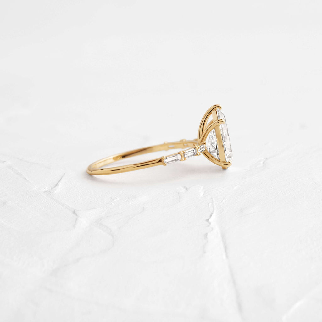 Solitaire-Oval Lab Grown Diamond Engagement Ring