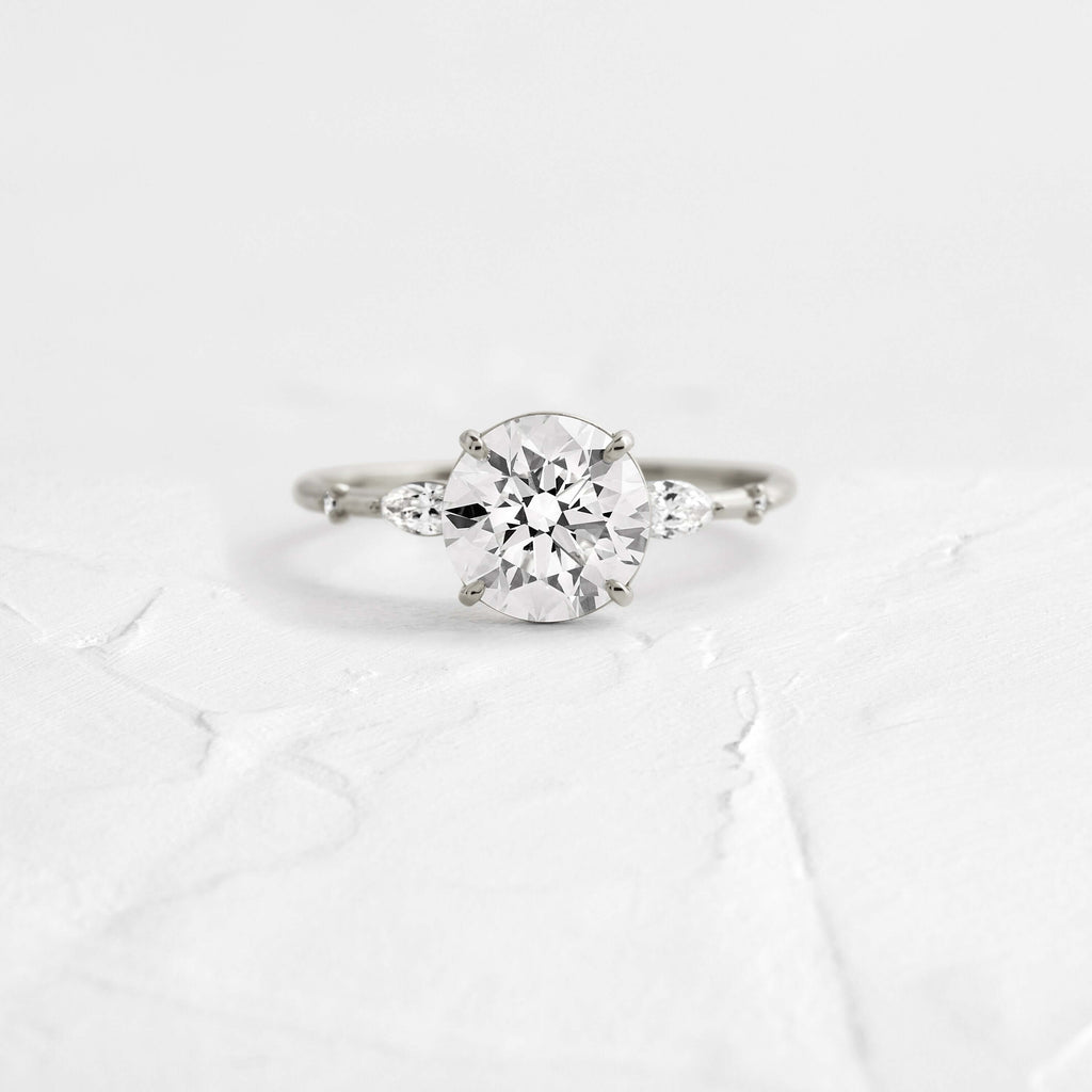 Solitaire-Oval Lab Grown Diamond Engagement Ring