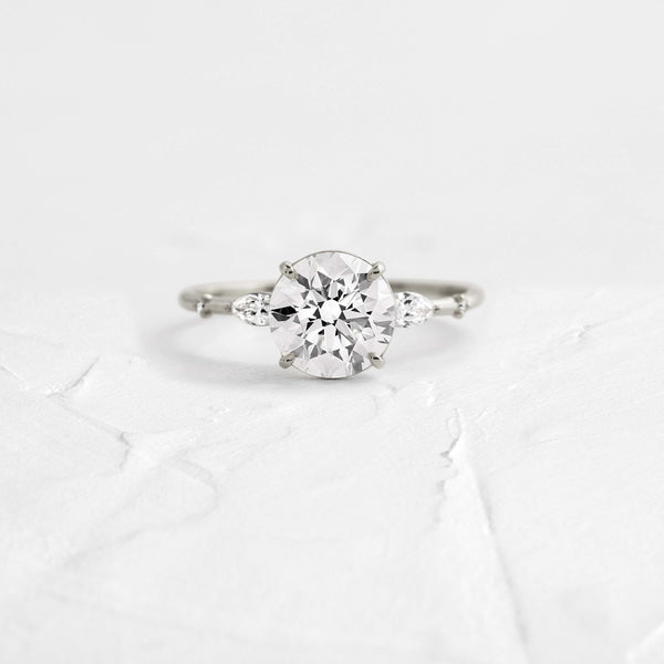 Cluster-Round Lab Grown Diamond Engagement Ring - Solitaire-Oval Lab Grown Diamond Engagement Ring
