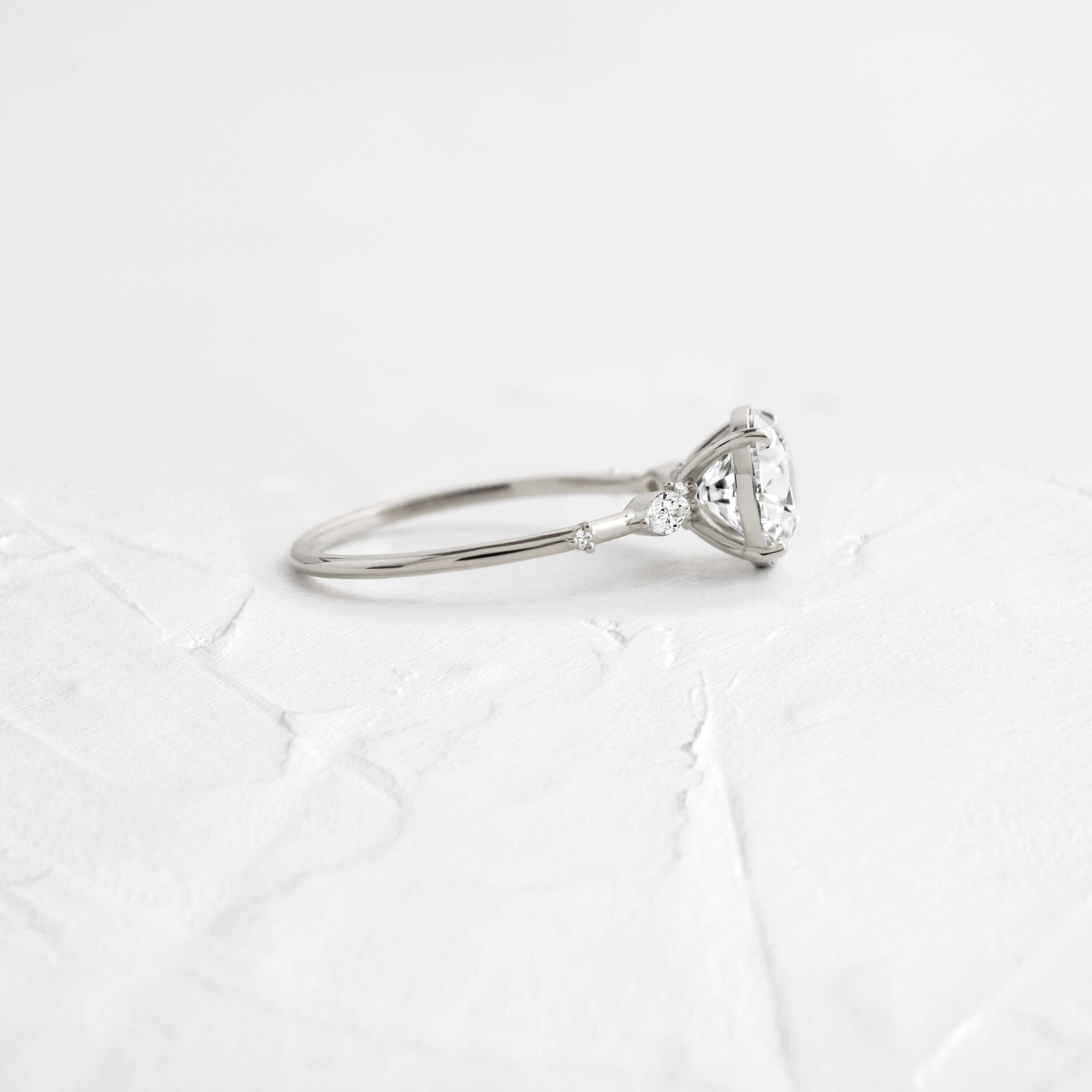 Solitaire-Oval Lab Grown Diamond Engagement Ring