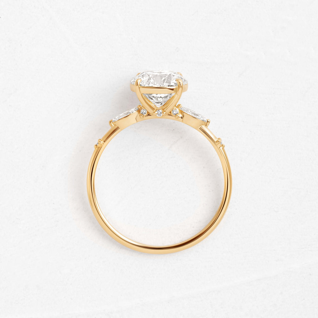 Solitaire-Oval Lab Grown Diamond Engagement Ring