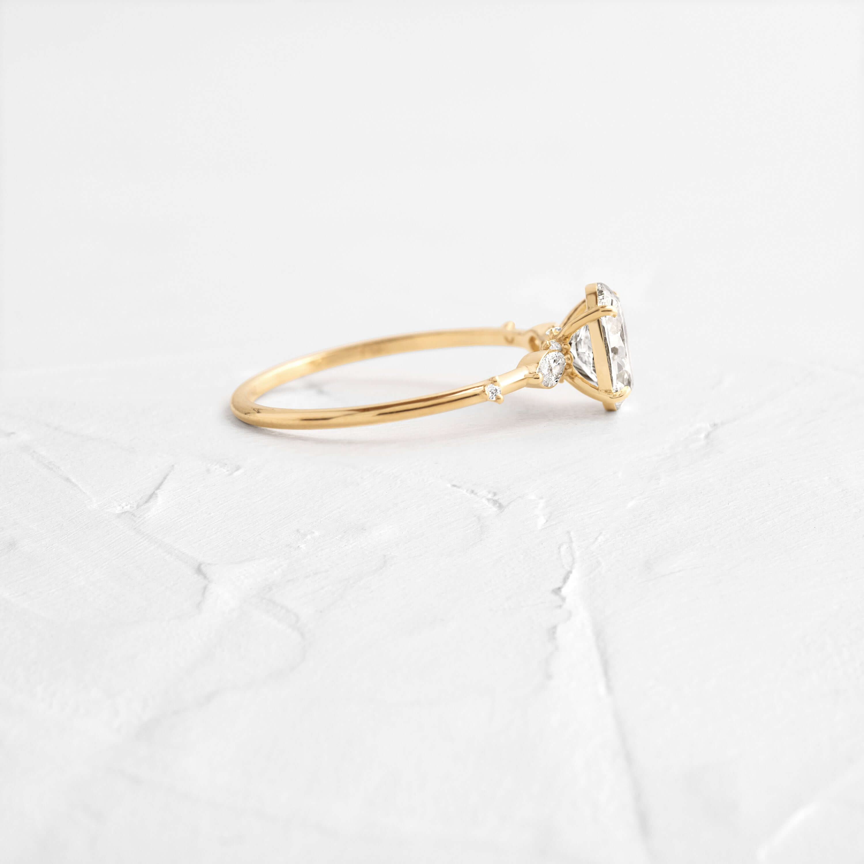 Solitaire-Oval Lab Grown Diamond Engagement Ring