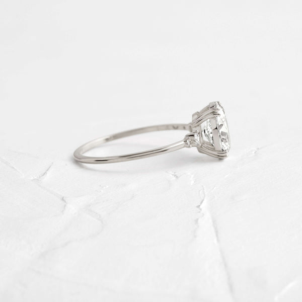 Cluster-Oval Lab Grown Diamond Engagement Ring - Solitaire-Oval Lab Grown Diamond Engagement Ring