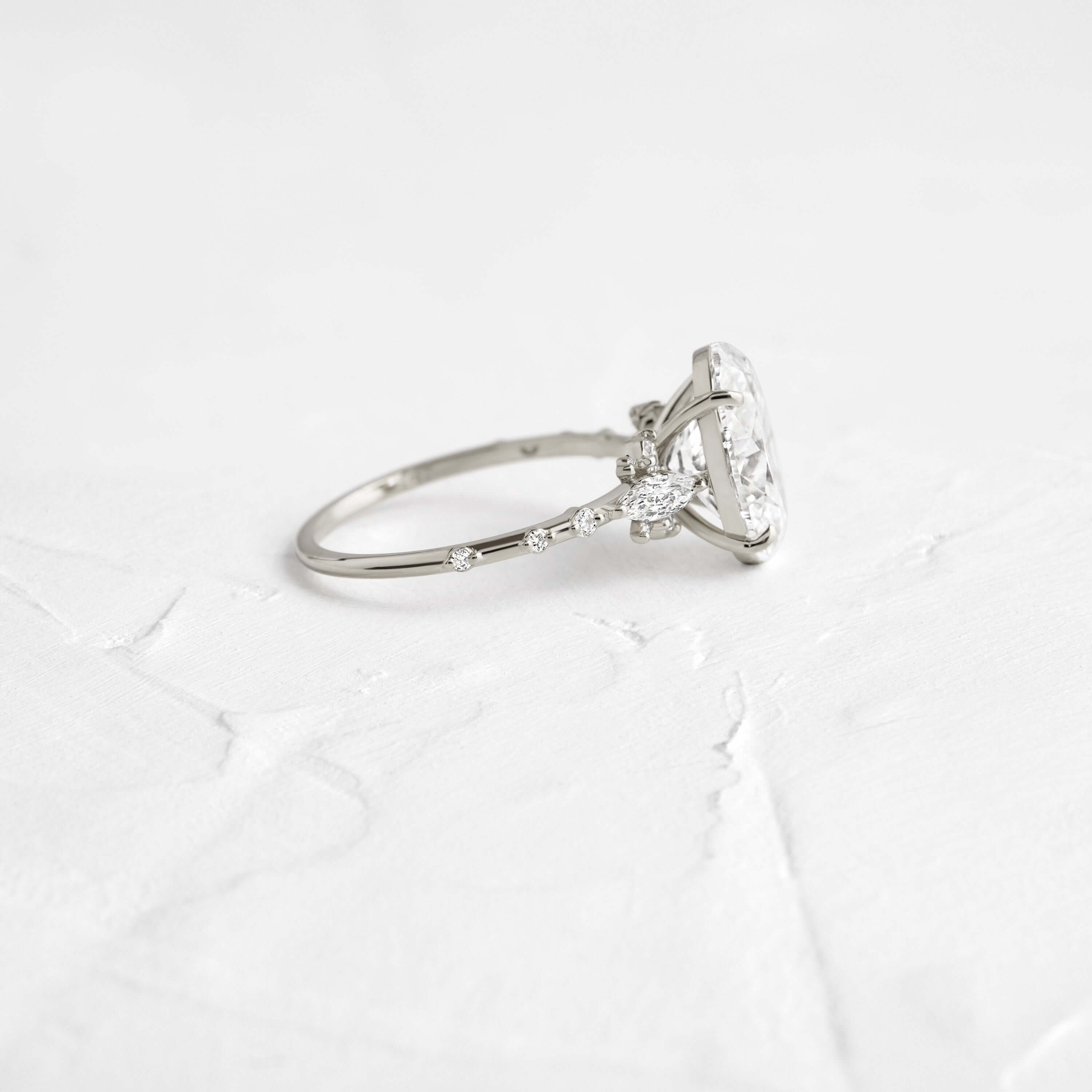 Solitaire-Oval Lab Grown Diamond Engagement Ring