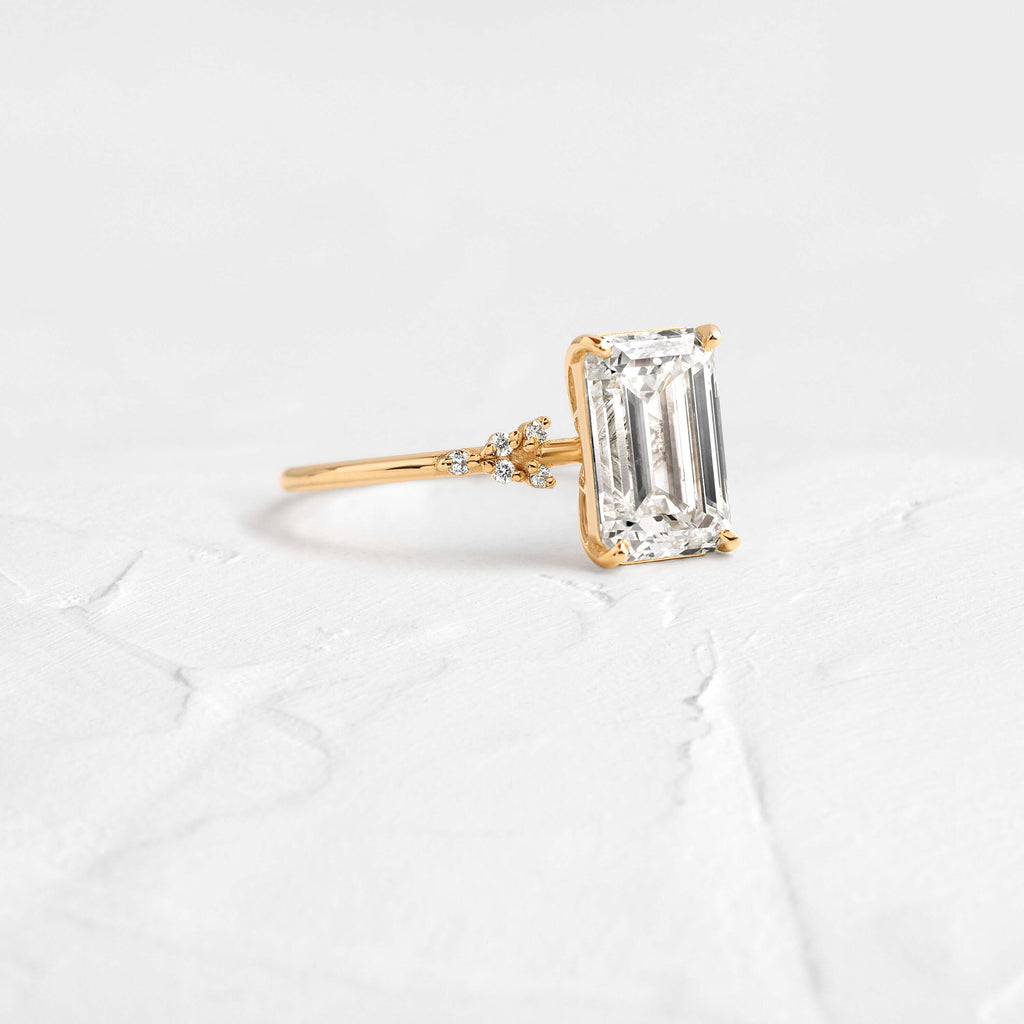Solitaire-Oval Lab Grown Diamond Engagement Ring