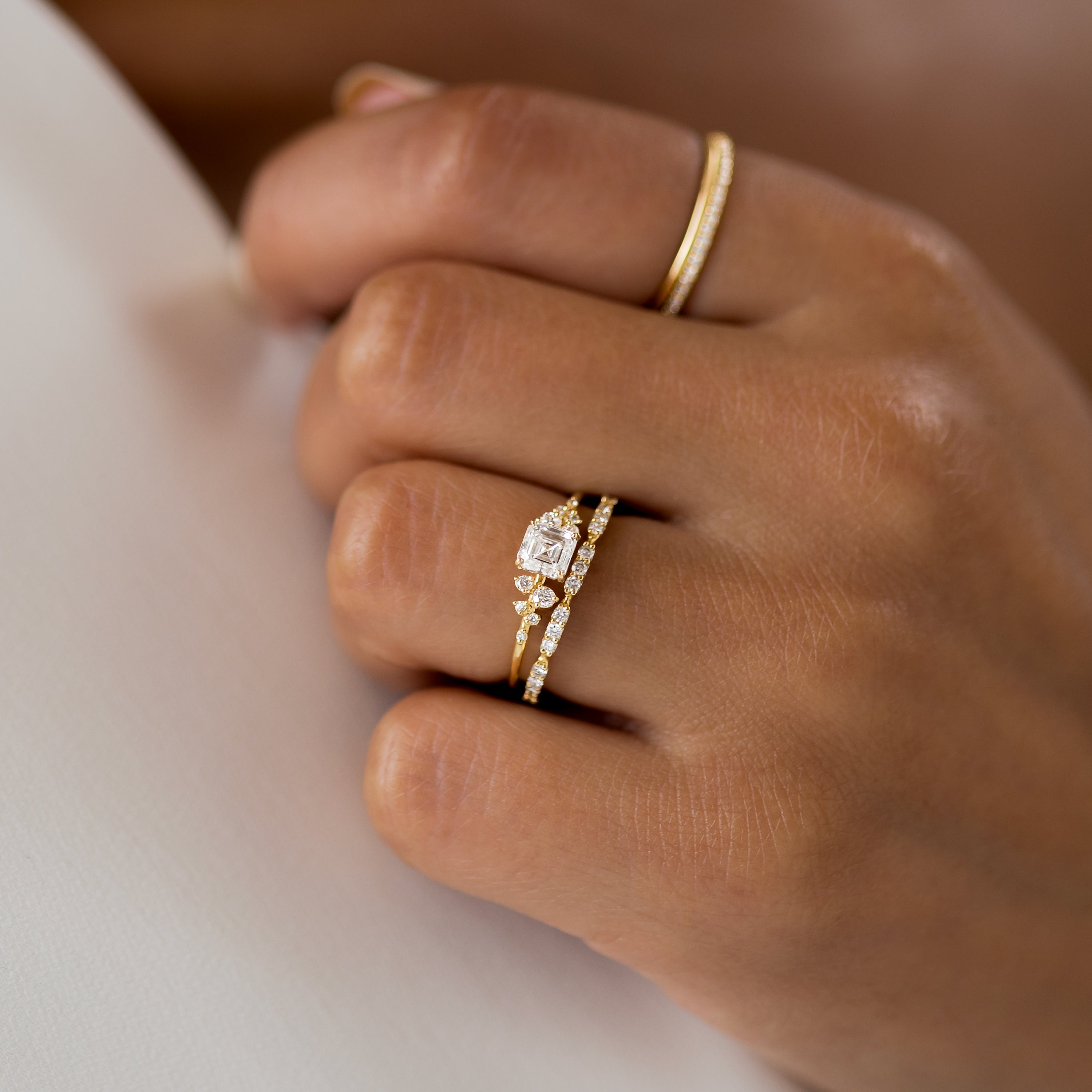 Solitaire-Oval Lab Grown Diamond Engagement Ring