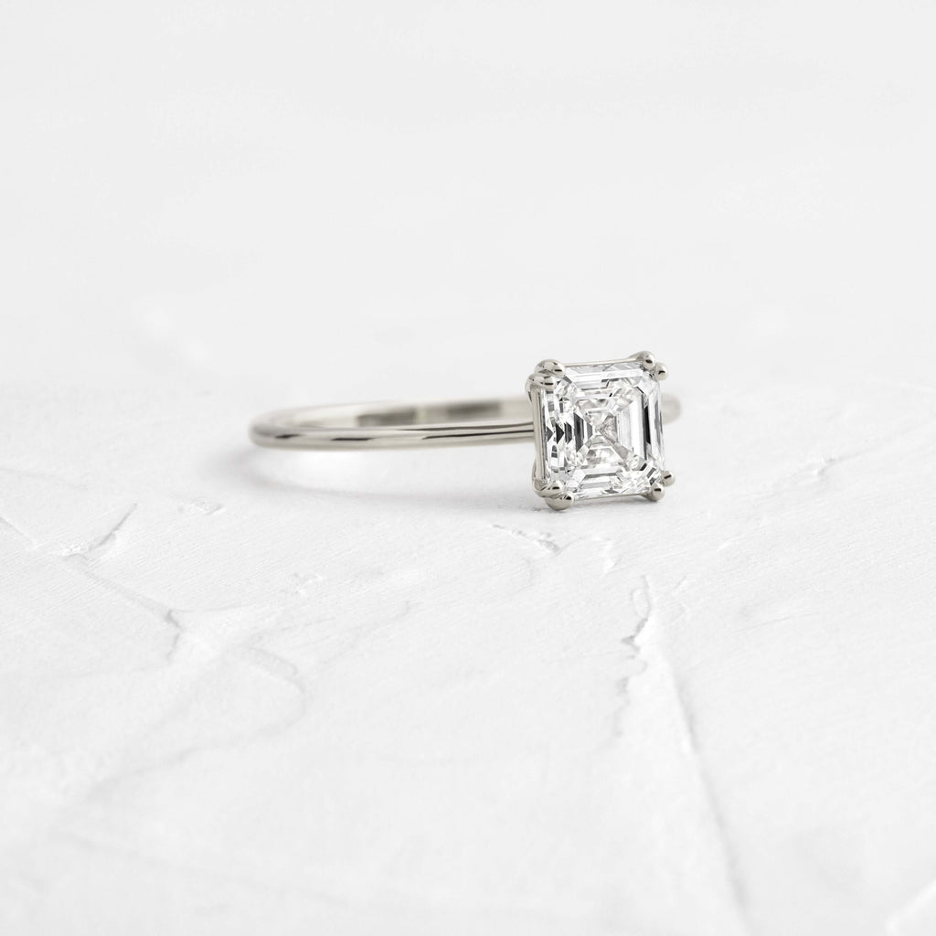 Solitaire-Oval Lab Grown Diamond Engagement Ring