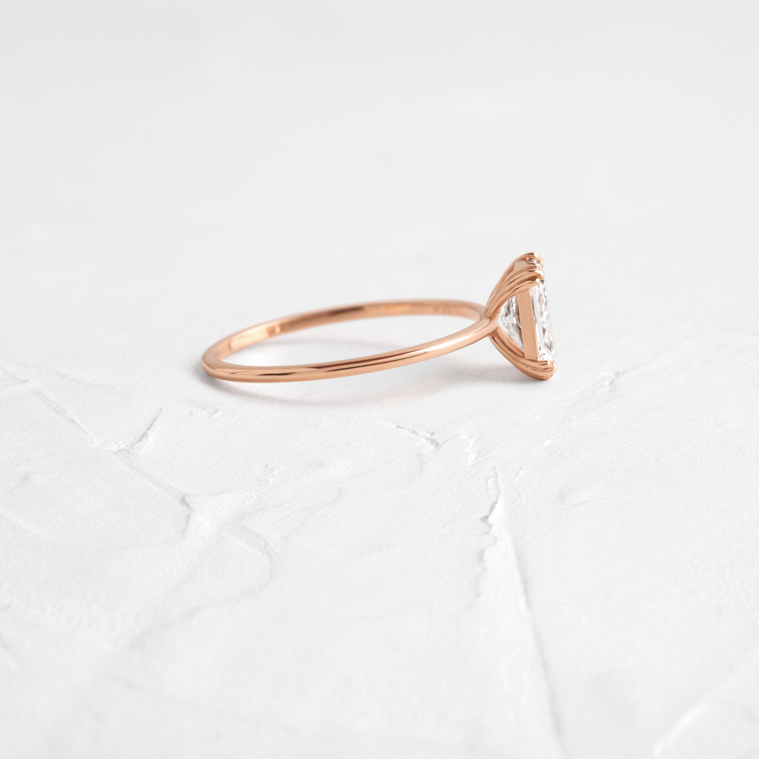 Solitaire-Oval Lab Grown Diamond Engagement Ring