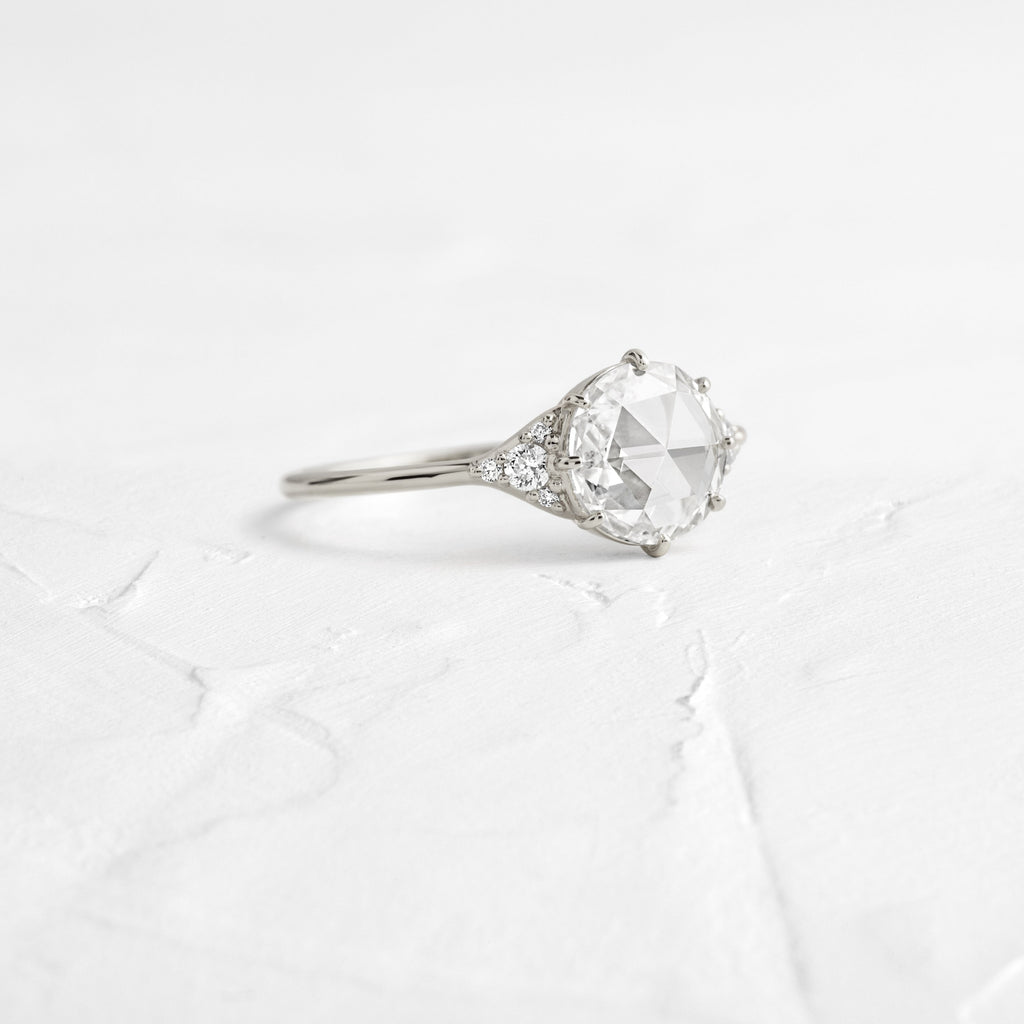 Solitaire-Oval Lab Grown Diamond Engagement Ring