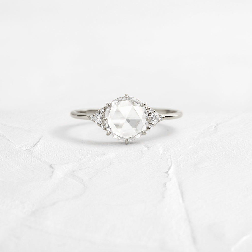 Solitaire-Oval Lab Grown Diamond Engagement Ring