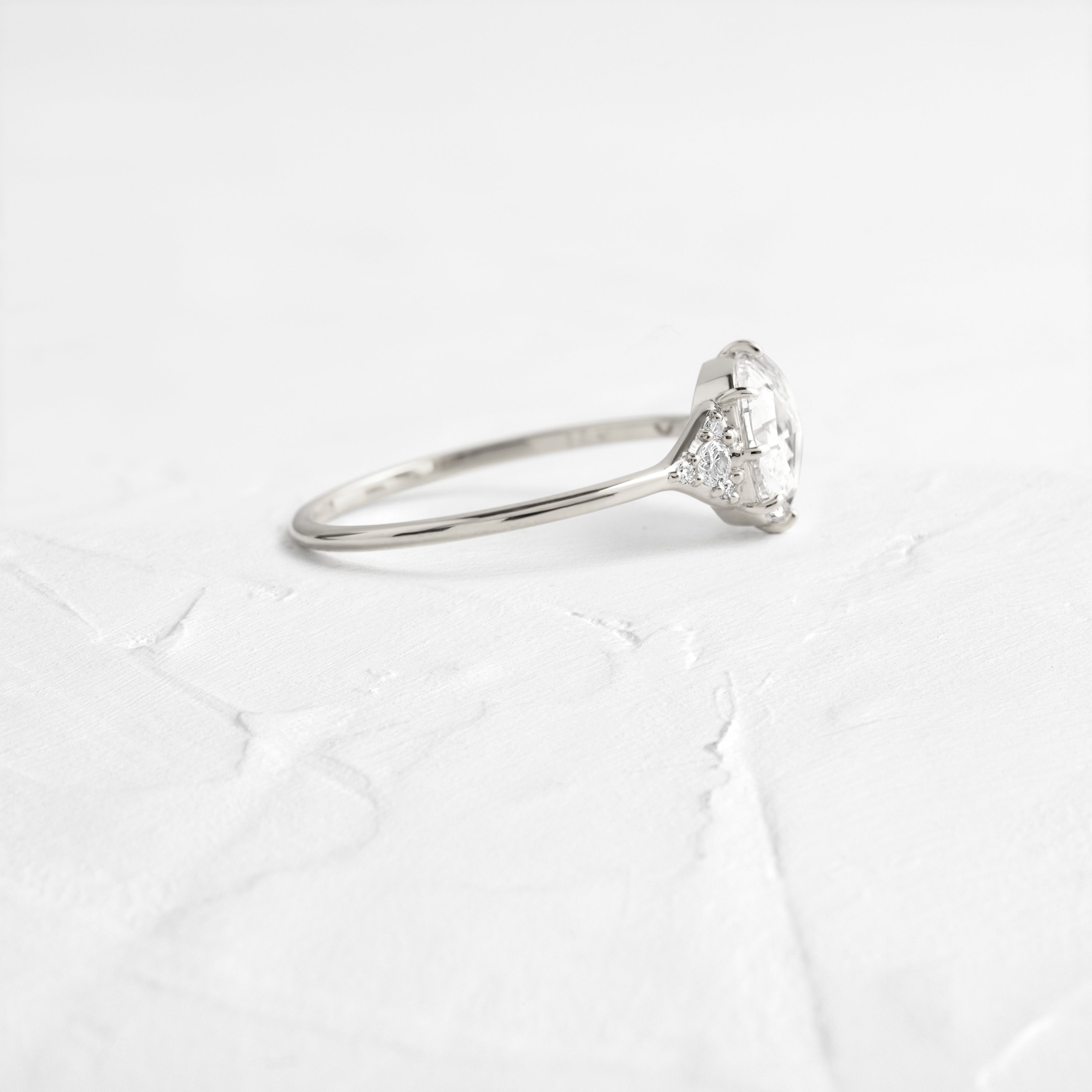 Solitaire-Oval Lab Grown Diamond Engagement Ring
