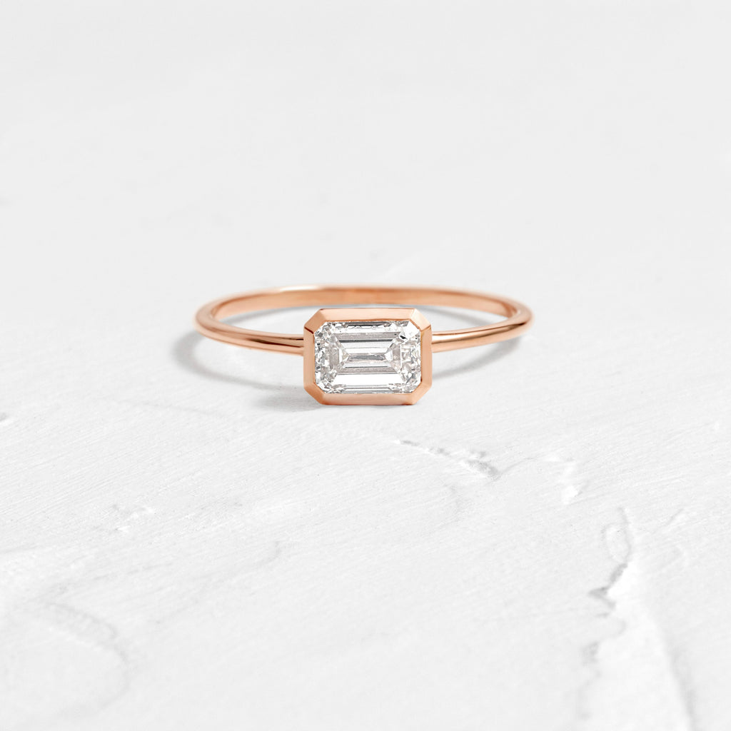 Solitaire-Oval Lab Grown Diamond Engagement Ring