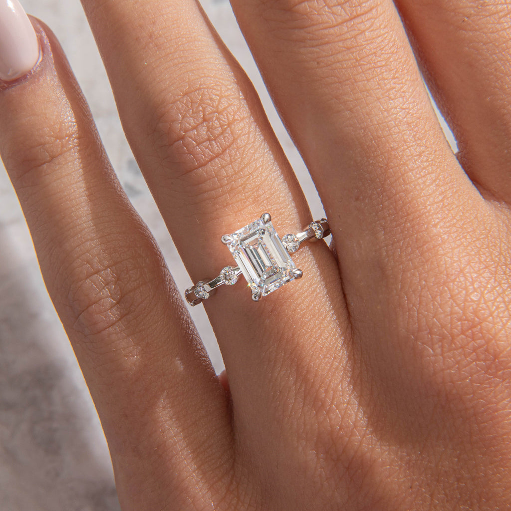 Solitaire-Oval Lab Grown Diamond Engagement Ring