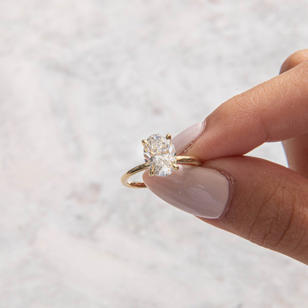 Solitaire-Oval Lab Grown Diamond Engagement Ring - Solitaire-Oval Lab Grown Diamond Engagement Ring