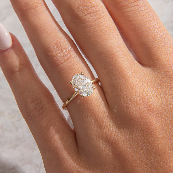 Solitaire-Oval Lab Grown Diamond Engagement Ring - Solitaire-Oval Lab Grown Diamond Engagement Ring