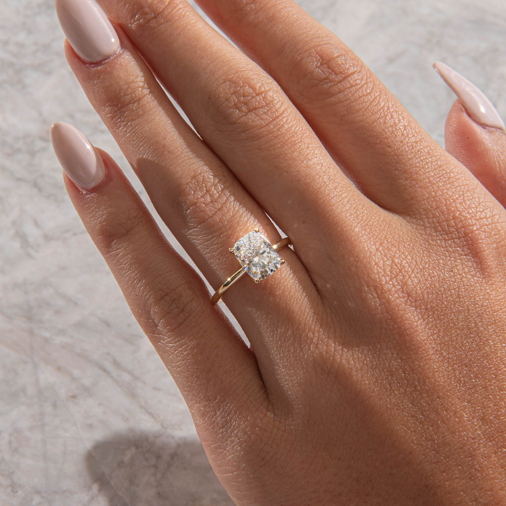Solitaire-Oval Lab Grown Diamond Engagement Ring