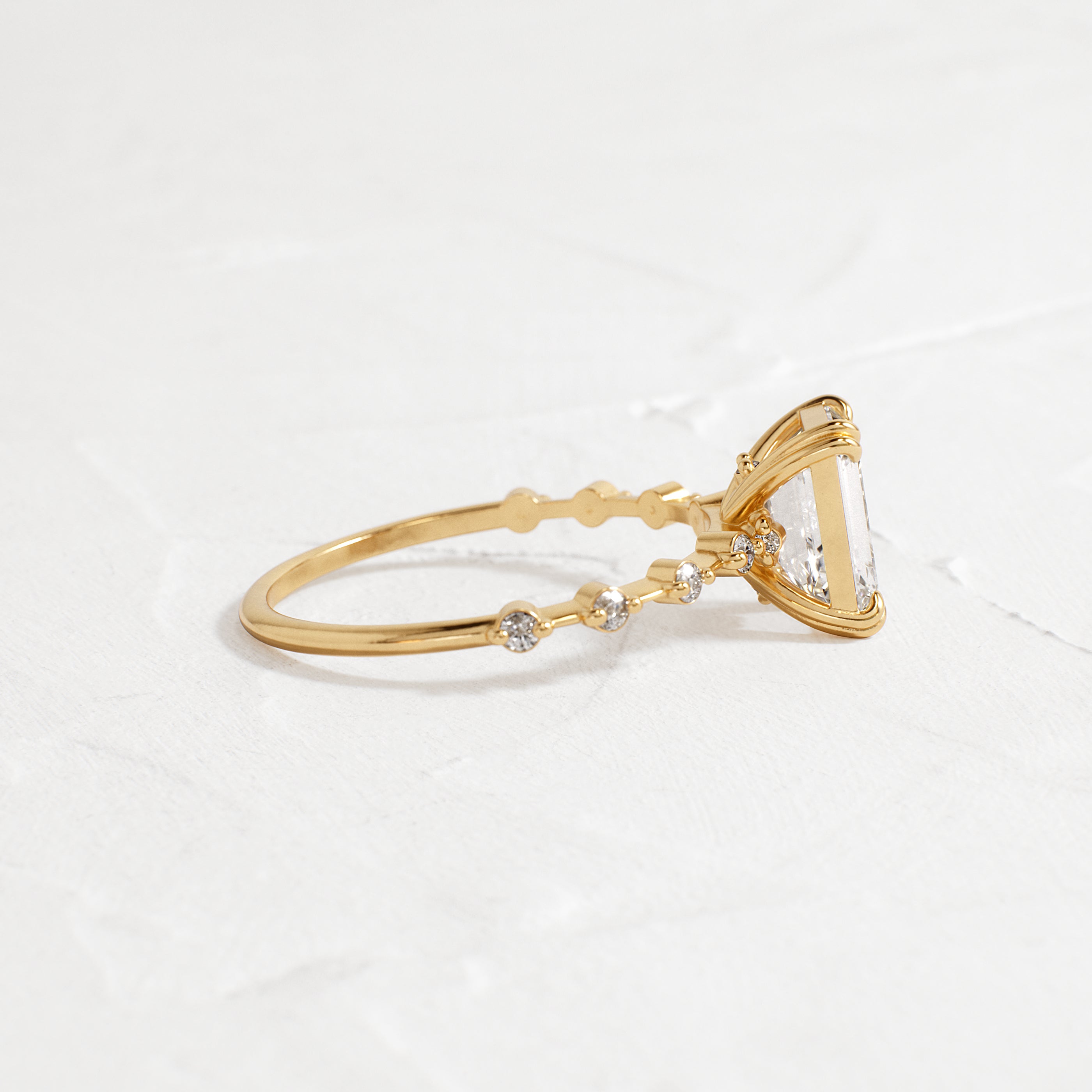 Solitaire-Oval Lab Grown Diamond Engagement Ring