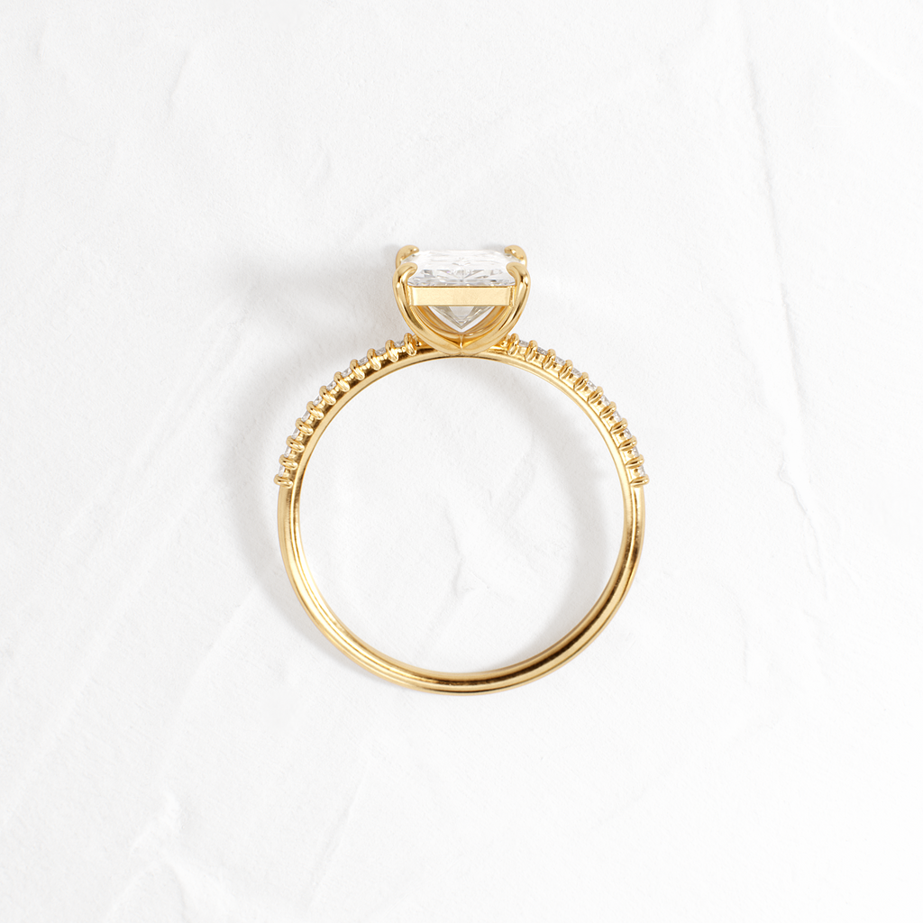 Solitaire-Oval Lab Grown Diamond Engagement Ring