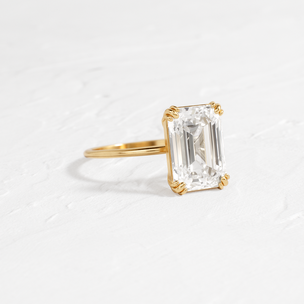 Solitaire-Oval Lab Grown Diamond Engagement Ring