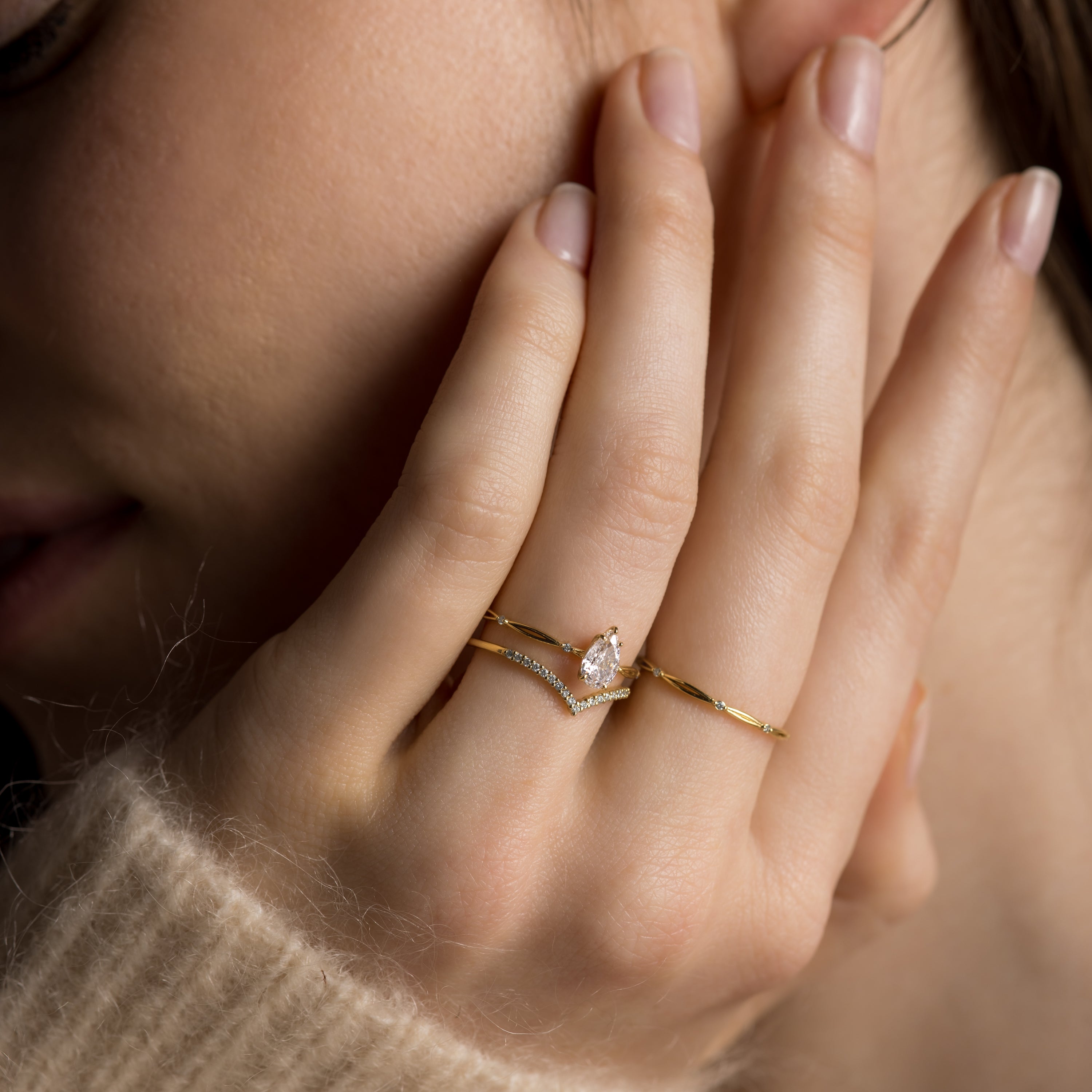 Solitaire-Oval Lab Grown Diamond Engagement Ring