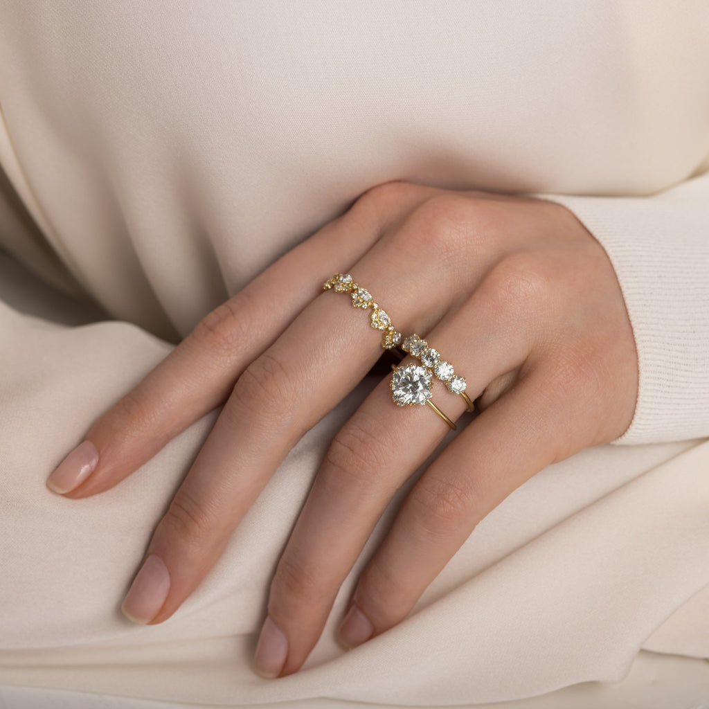 Solitaire-Oval Lab Grown Diamond Engagement Ring