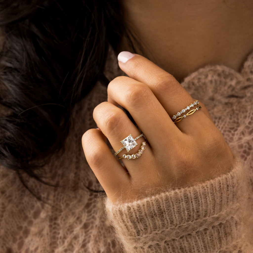 Solitaire-Oval Lab Grown Diamond Engagement Ring