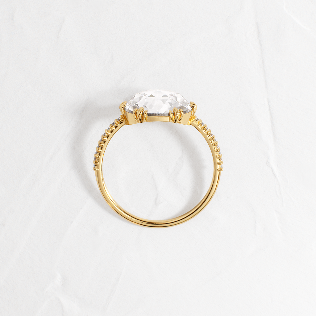 Solitaire-Oval Lab Grown Diamond Engagement Ring