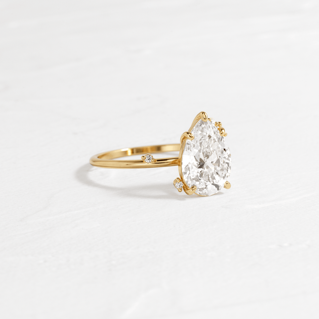 Solitaire-Oval Lab Grown Diamond Engagement Ring