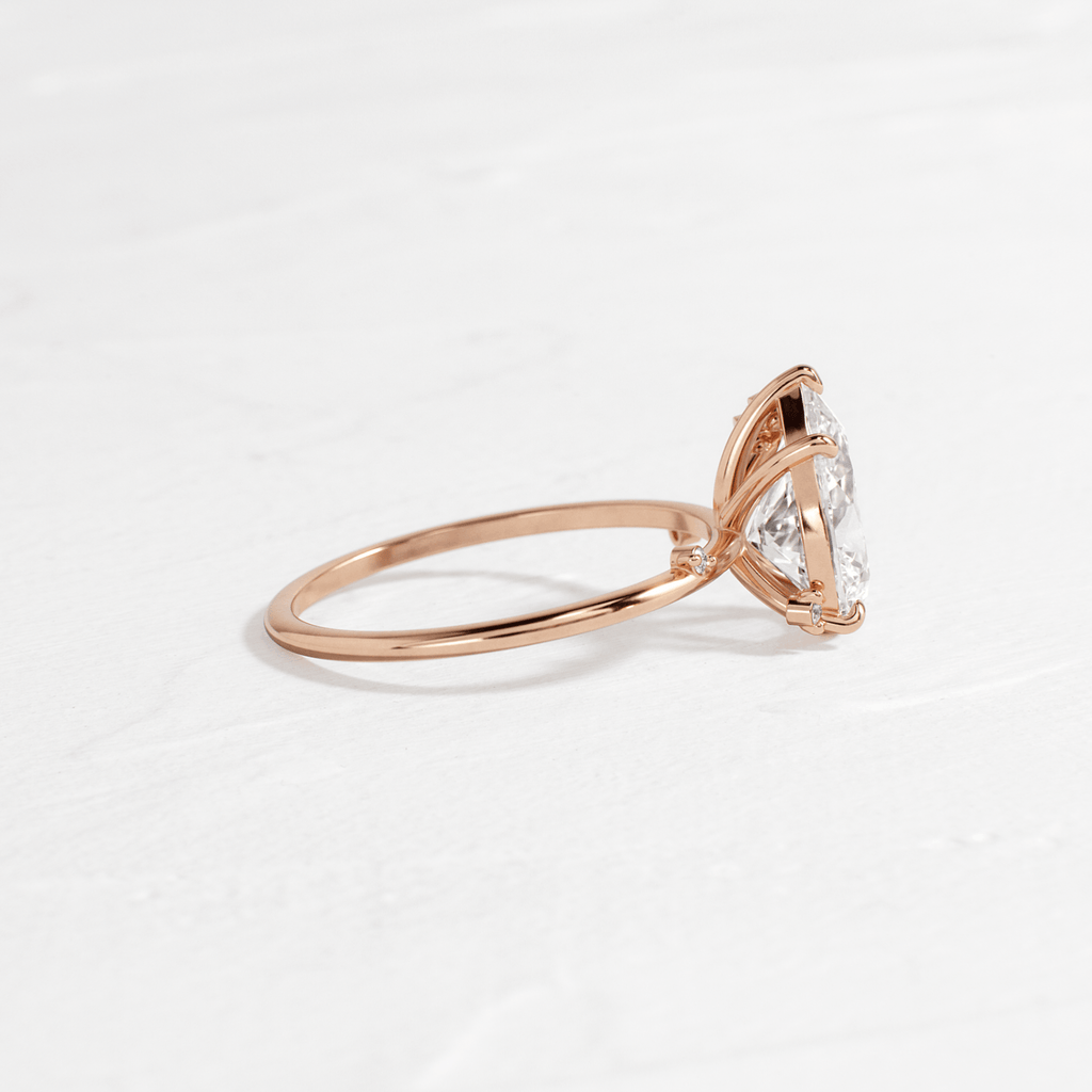 Solitaire-Oval Lab Grown Diamond Engagement Ring