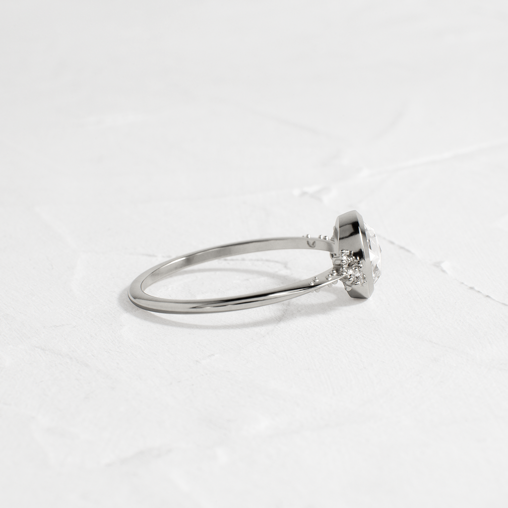 Solitaire-Oval Lab Grown Diamond Engagement Ring