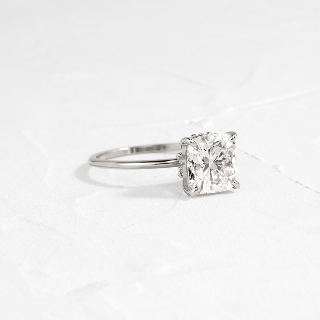Solitaire-Oval Lab Grown Diamond Engagement Ring