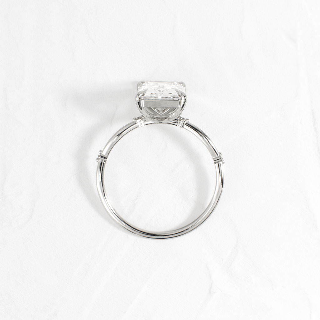 Solitaire-Oval Lab Grown Diamond Engagement Ring