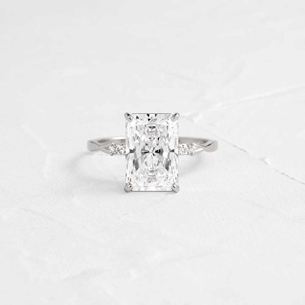 Solitaire-Oval Lab Grown Diamond Engagement Ring