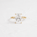 Solitaire-Oval Lab Grown Diamond Engagement Ring